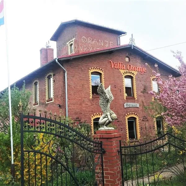 Villa Oranje, hotel in Bolków