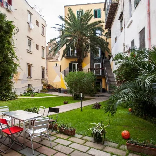 La Controra Hostel Naples, hotel v Neapoli