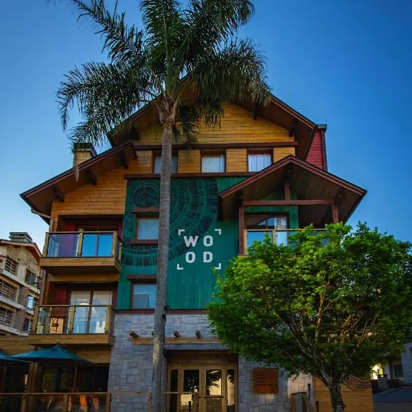 Wood Hotel، فندق في غرامادو