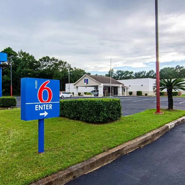 Motel 6-Bay Minette, AL, hotel v destinaci Bay Minette