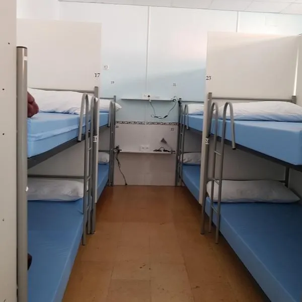 Albergue A Ponte Ribadeo, hotel v destinaci Ribadeo