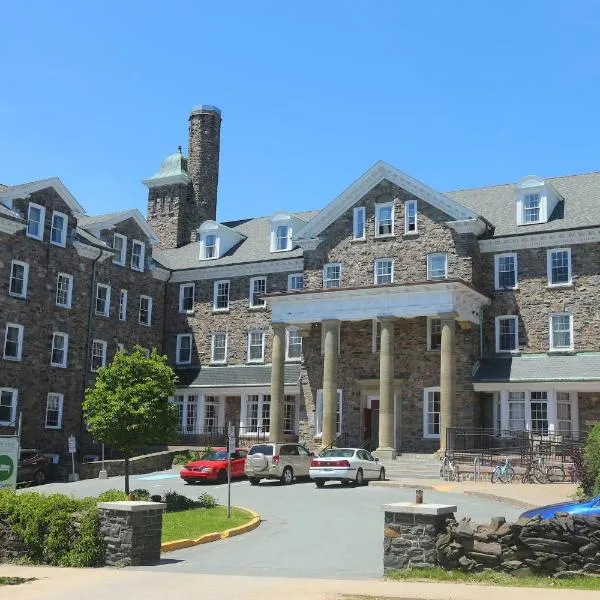 Dalhousie University, hotel v destinaci Halifax