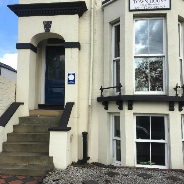 The Townhouse B and B free continental breakfast included, hotel in Aylesbury