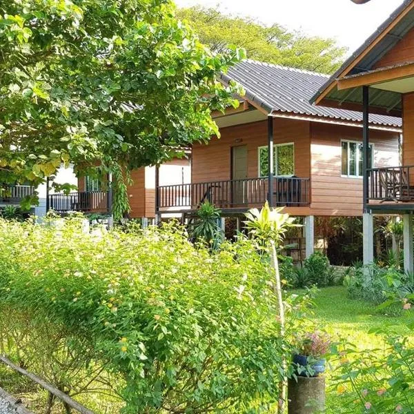 Pasanchai Bungalow, hotel in Vang Vieng