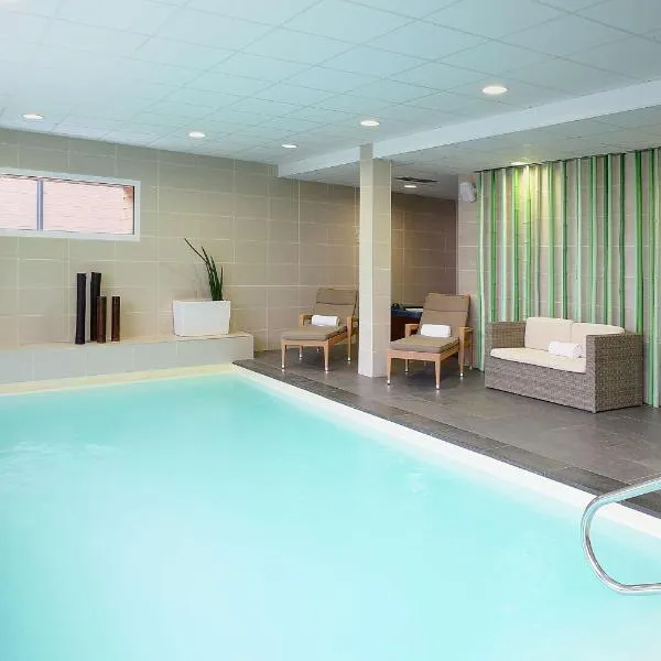 Best Western Plus Les Terrasses de Bréhat – hotel w mieście Ploubazlanec