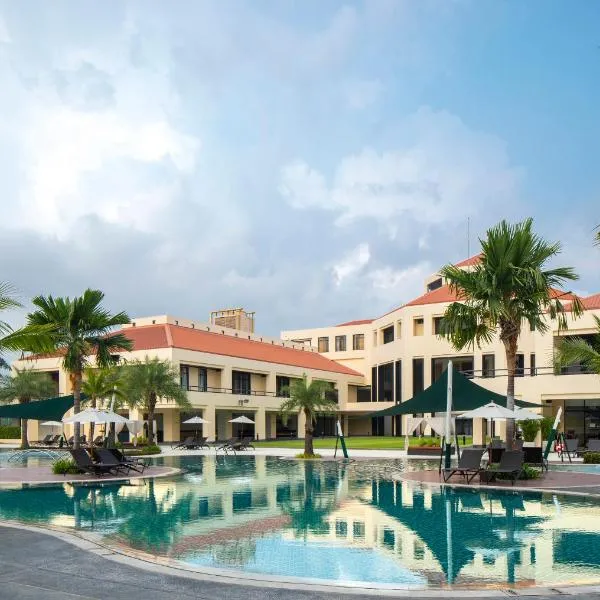 Eastin Thana City Golf Resort Bangkok, hotel v destinaci Samutprakarn