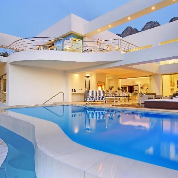 Hollywood Mansion & Spa Camps Bay, hotel i Cape Town