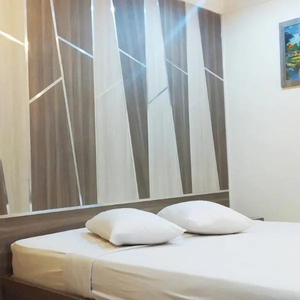 Paradise Hotel, hotel in Tanjung Pinang