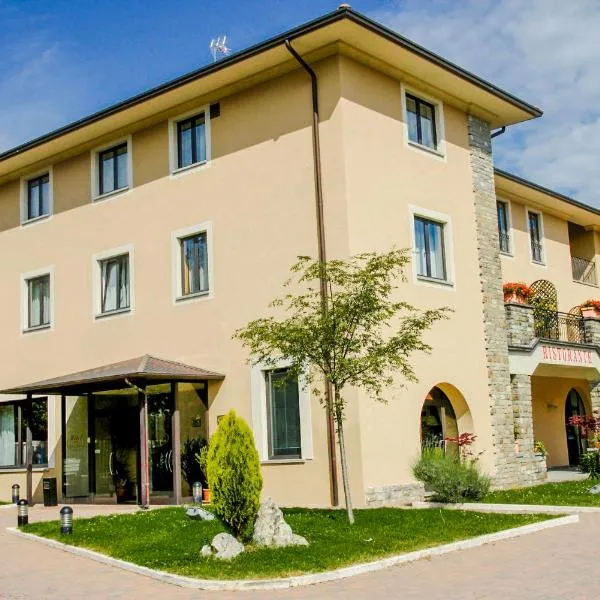 Viesnīca Hotel Santo Stefano pilsētā Pjēve Santostefano