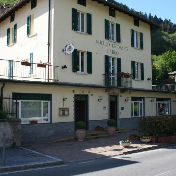 Hotel Il Nibbio, hotel en Abbadia Lariana