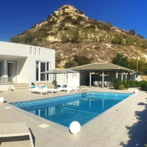 Luxury Villa Melissa, hotel en Ferma