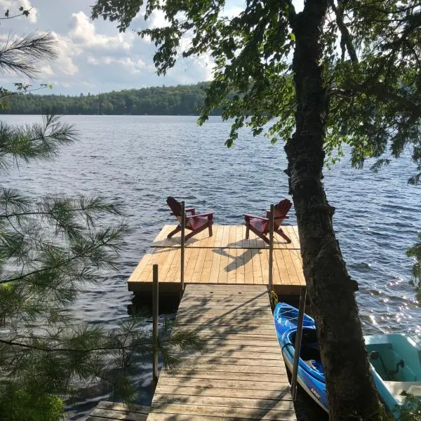 Chalet "Ici et maintenant, sur le lac", hotel v destinaci Sainte-Marguerite