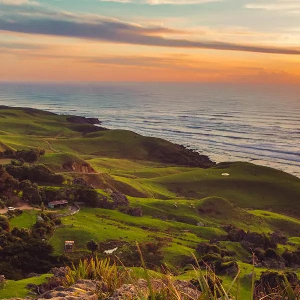 Te Hapu Coastal Cottages, hotel en Paturau River