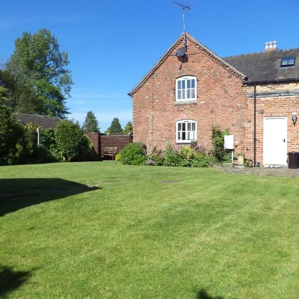 Lapwing Cottage, hotel a Stoke on Trent