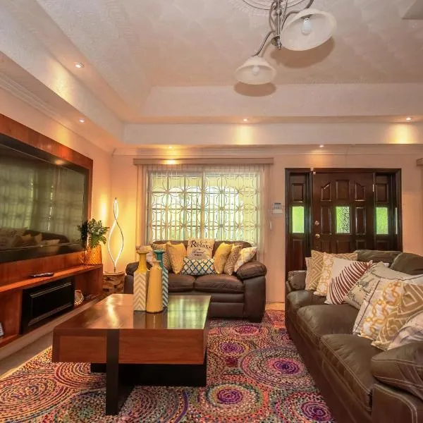 Tropical Escape Villa, khách sạn ở Ocho Rios