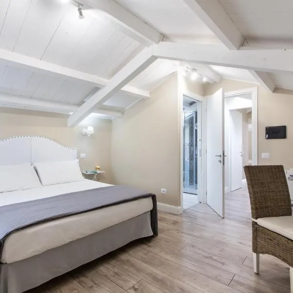 White House, hotel v Cagliari