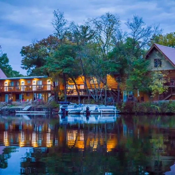 Curriers Lakeview Lodge, отель в городе Rice Lake