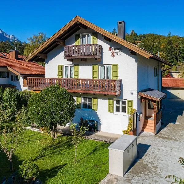 Ferienwohnung Sonnenhäusl, hotel v destinácii Mittenwald