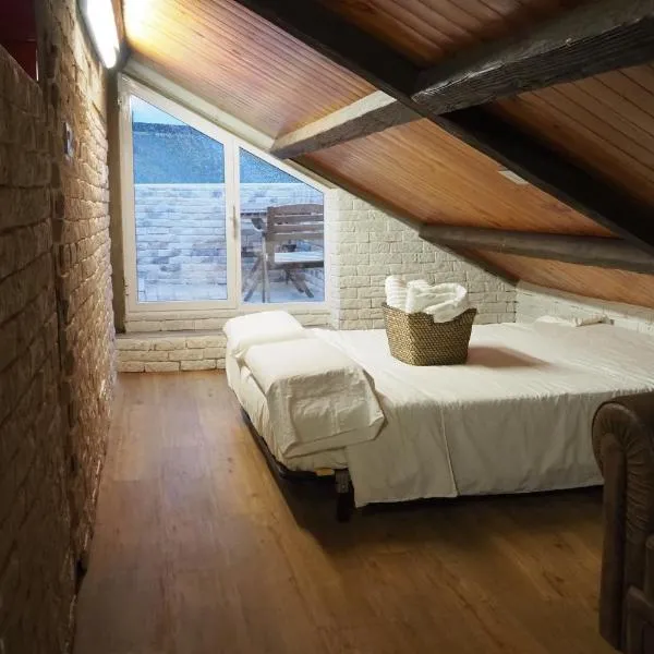 Tiny and cute apartment in the roof touching border, hotel a La Línea de la Concepción