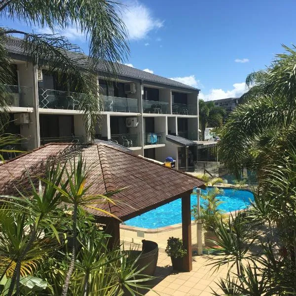 Burleigh Palms Holiday Apartments, hotel i Currumbin Valley