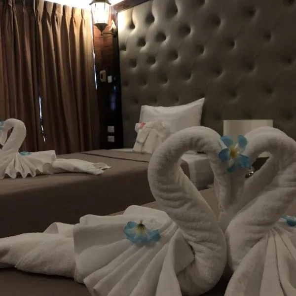 SUDYOD HOTEL, hotelli kohteessa Ban Bang Bamru