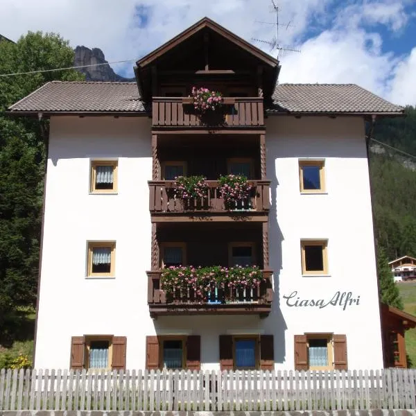 Ciasa Alfri, hotel v destinaci La Villa