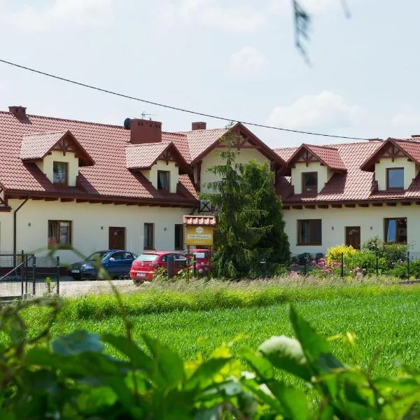 Willa Wojtasówka: Opatów şehrinde bir otel