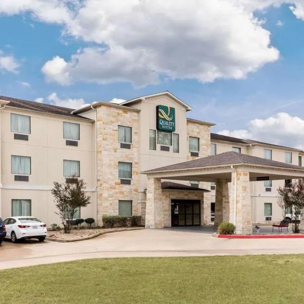 Quality Suites Huntsville Near University, hotel em Huntsville