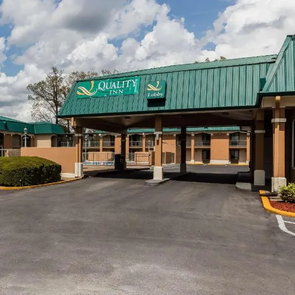 Quality Inn, hotel en Tullahoma