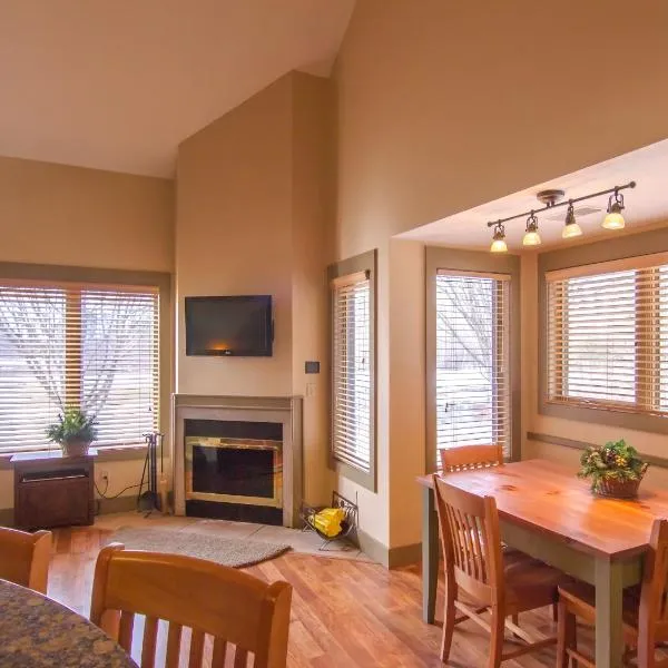 Spacious 2 Bed Condo at Crystal Mountain Resort, hôtel à Thompsonville