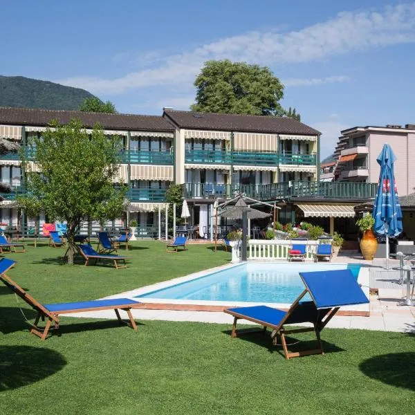 Hotel Tiziana, khách sạn ở Losone