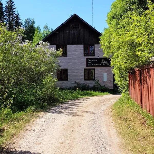 Vargheden Bed & Breakfast, hotel en Bjuråker