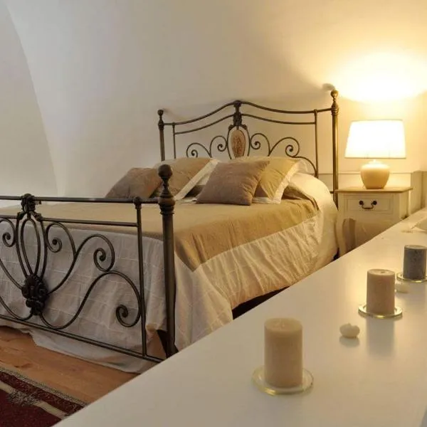 ARCOBELLO Suite Rooms, hotel Castellana Grottéban