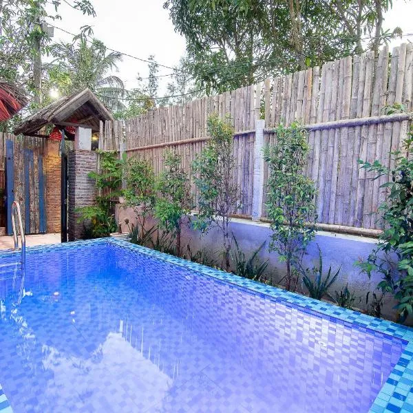 An Bang beach Ceramic house, hotel in An Bang