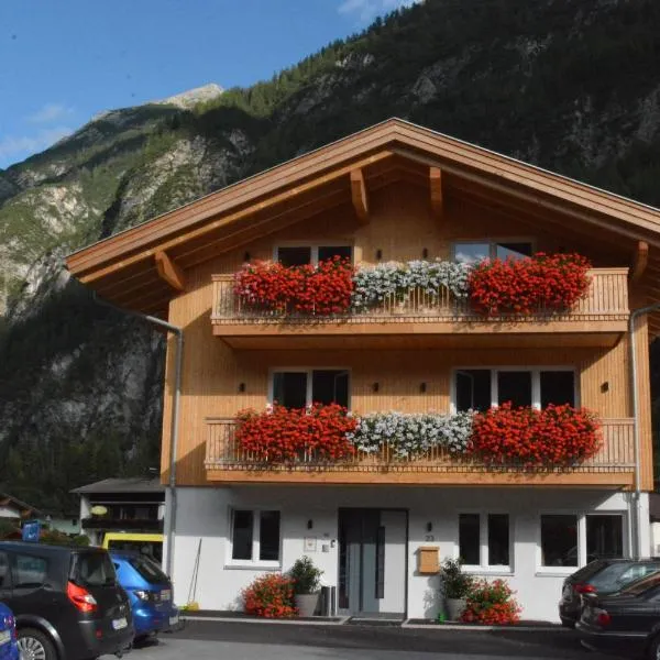 Pension Alpenblick, hotel v destinaci Steeg