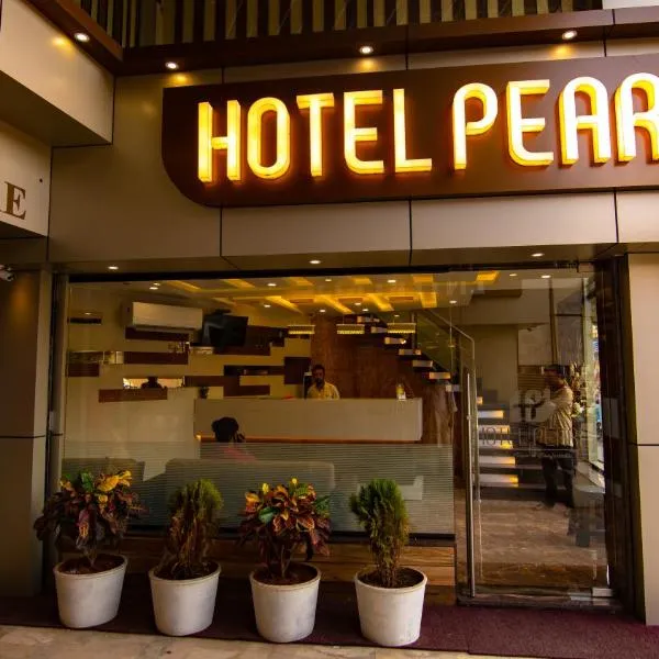 Hotel Pearl, hotel di Vadodara