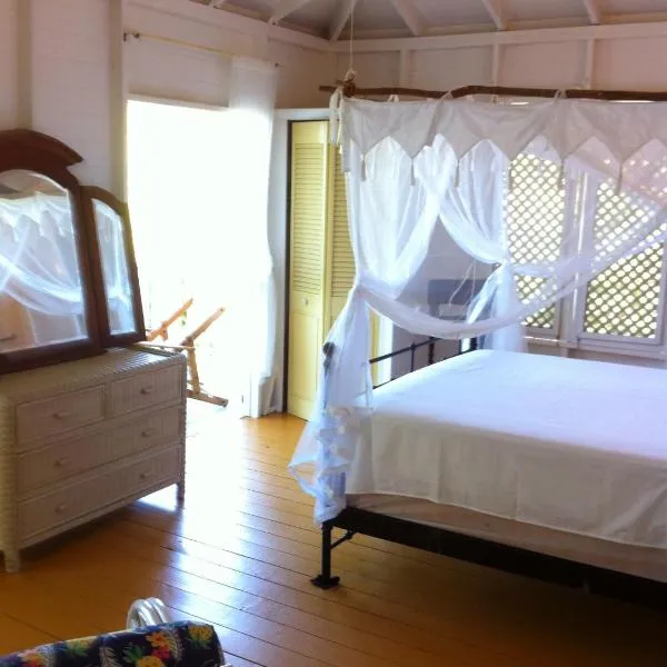 Treehouse Cottage, hotel v destinaci Five Islands Village