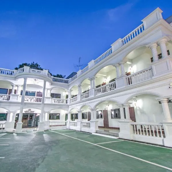 Happiness Guesthouse, hotel in Pak Chong