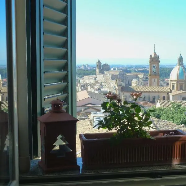 Casa tipica siciliana patronale home BedandBreakfast TreMetriSoprailCielo Camere con vista, colazione interna in terrazzo panoramico, hotell Caltagirones