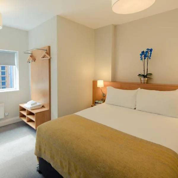 PREMIER SUITES Reading, hotel in Reading