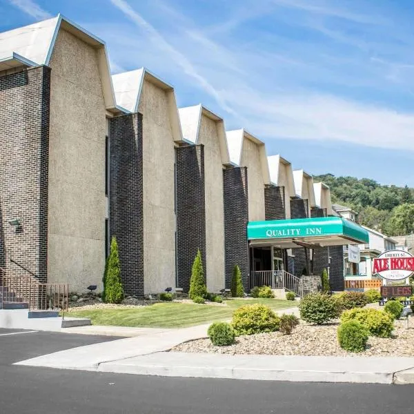 Quality Inn & Conference Center Franklin Downtown, hotel v destinaci Franklin