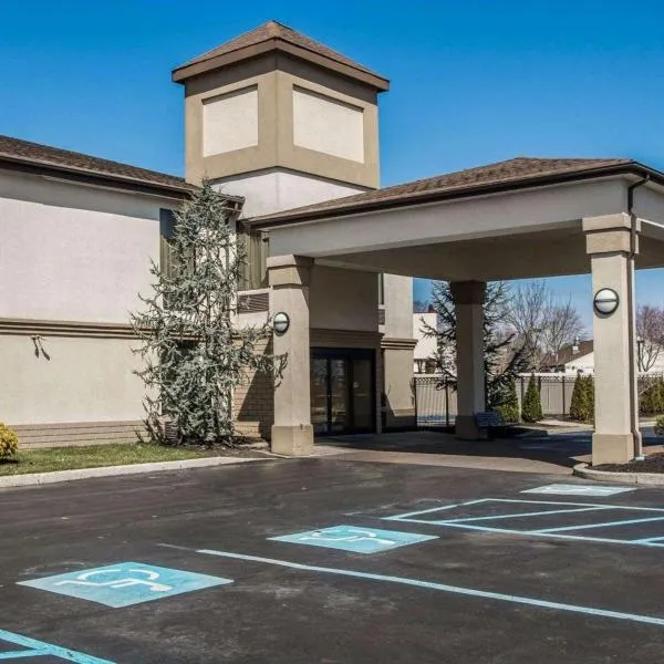 Quality Inn & Suites NJ State Capital Area, hotel en Ewing