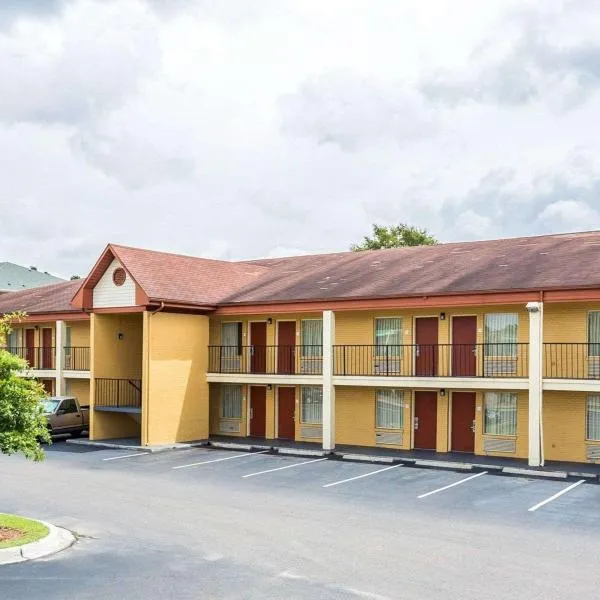 Econo Lodge Coliseum, hotel in Charleston