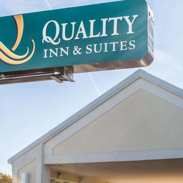 Quality Inn & Suites, hotel v destinaci Jasper
