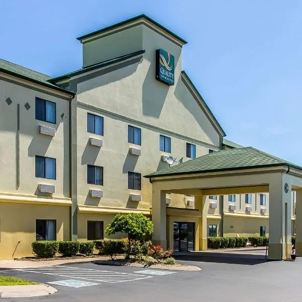 Quality Inn & Suites La Vergne, hotel v mestu La Vergne