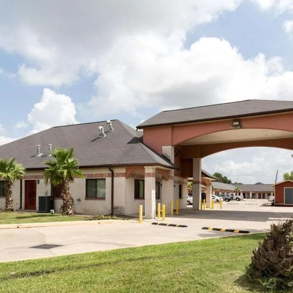 Scottish Inn & Suites IAH West, hotel v destinaci Westfield