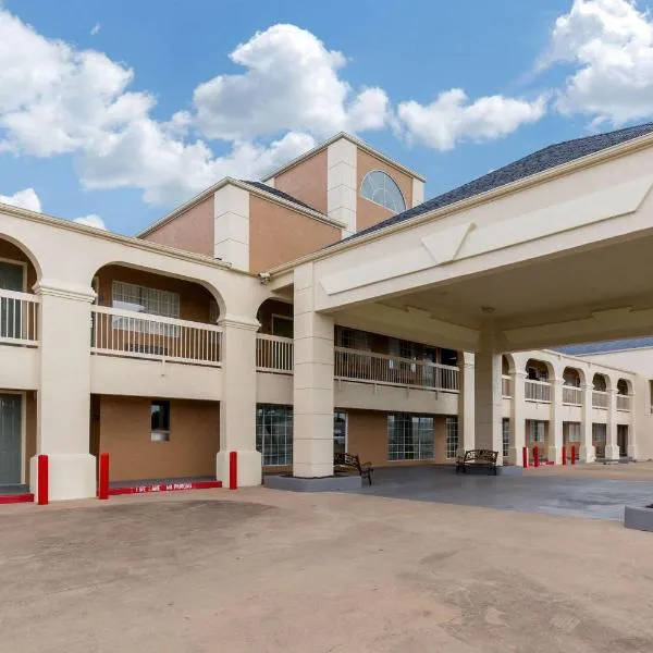 Quality Inn Clute Freeport, hotel v destinaci Clute