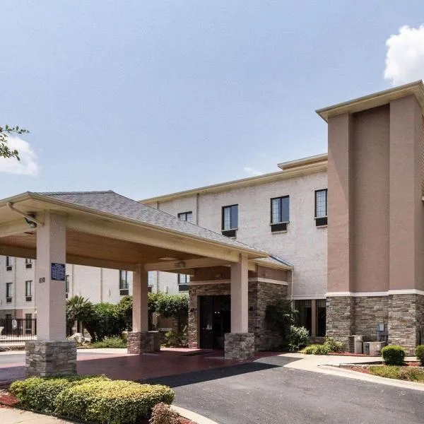 Comfort Inn & Suites Burnet, hotel en Buchanan Dam