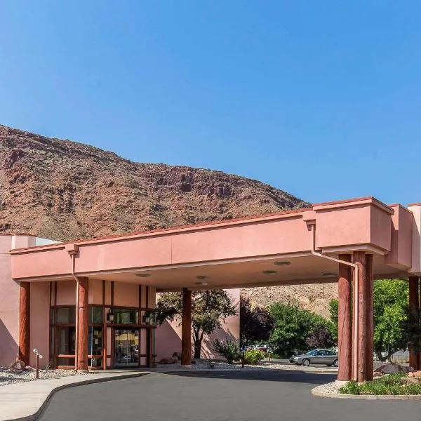 Quality Suites Moab near Arches National Park, hotel u gradu 'Moab'