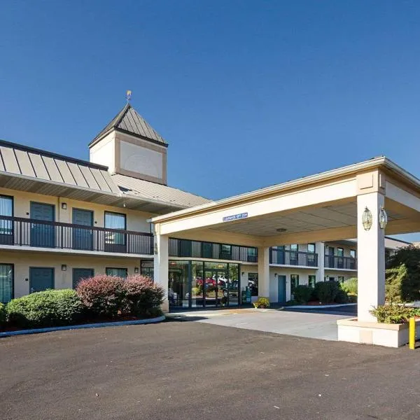 Quality Inn Troutville - Roanoke North、Troutvilleのホテル